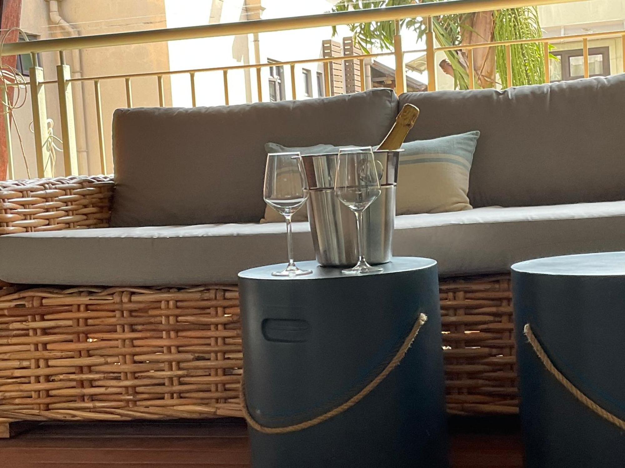 Blue Waves Beachfront Penthouse Flic-en-Flacq Eksteriør bilde